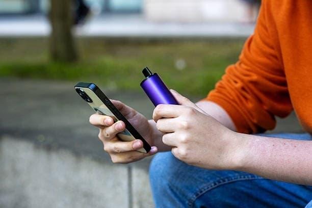 IBvape Examines what are the health risks of e cigarettes and Why IBvape Recommends Safer Choices